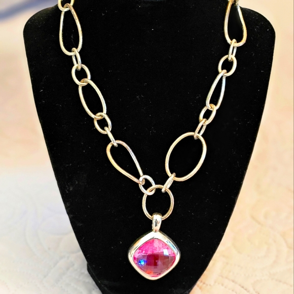 Joan Rivers Jewelry - Necklace